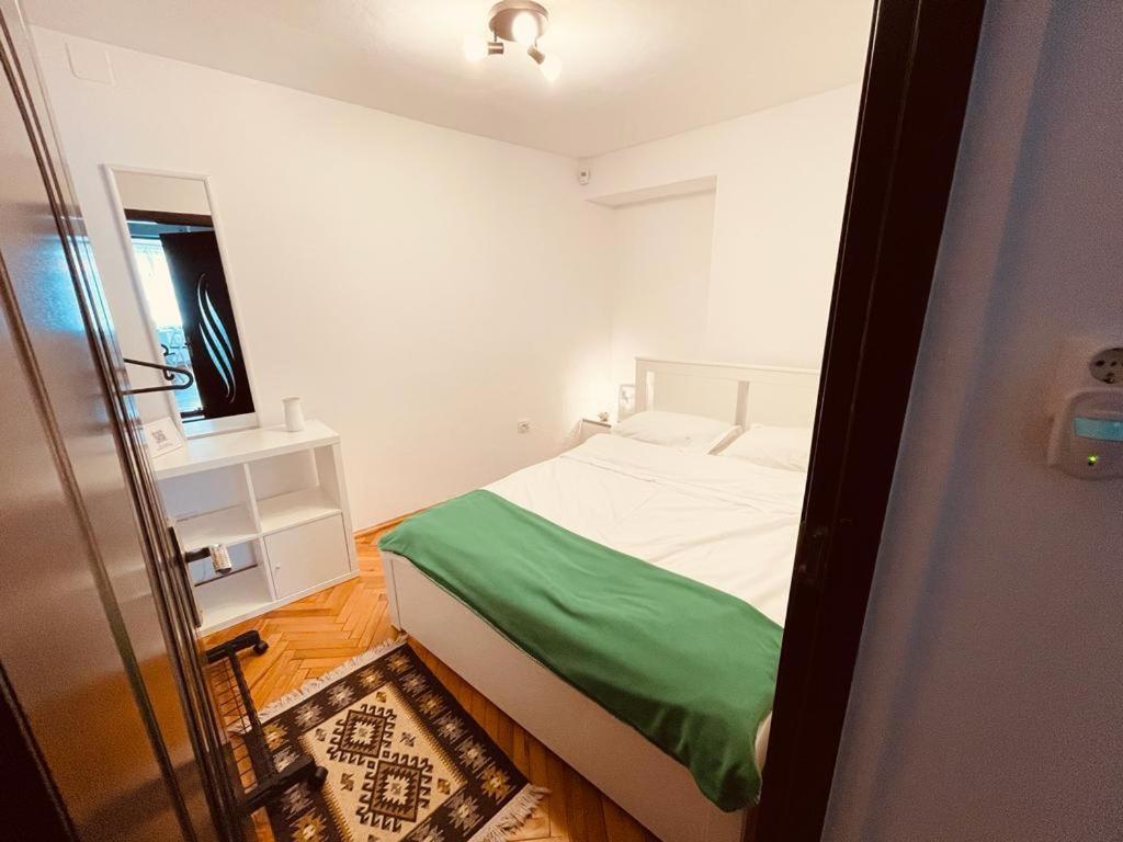 White Moon Apartment Braşov Exterior foto